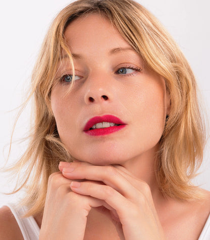 Crayon 3-en-1 Couleur & Soin | 003 Fuchsia Vibrant